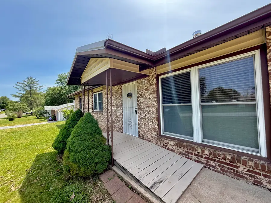 1230 Dewey Street, Houston, MO 65483 - #2