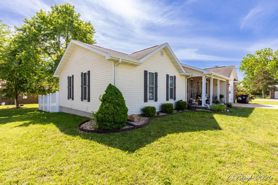 1801 Roe Avenue, West Plains, MO 65775 - #2