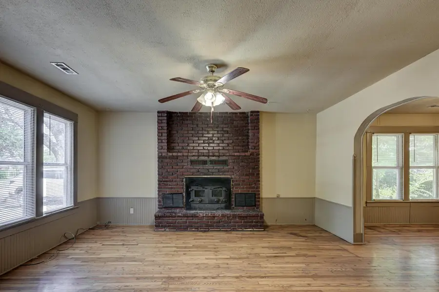 723 S Indiana Avenue, Joplin, MO 64801 - #2