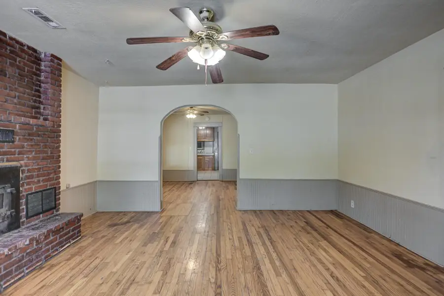 723 S Indiana Avenue, Joplin, MO 64801 - #3