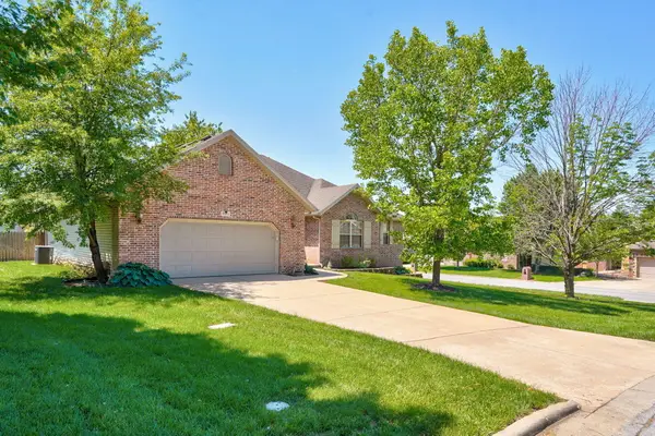 5120 E Sugarwood Street, Springfield, MO 65809