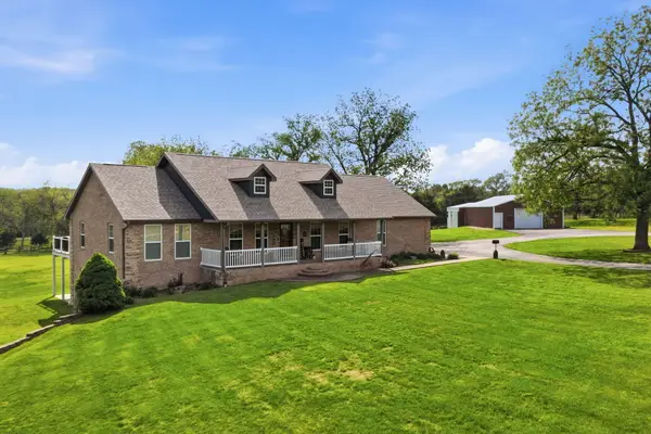 1270 E 415th Road, Bolivar, MO 65613