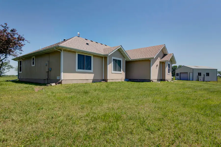 1553 Lawrence 1210, Everton, MO 65646 - #2