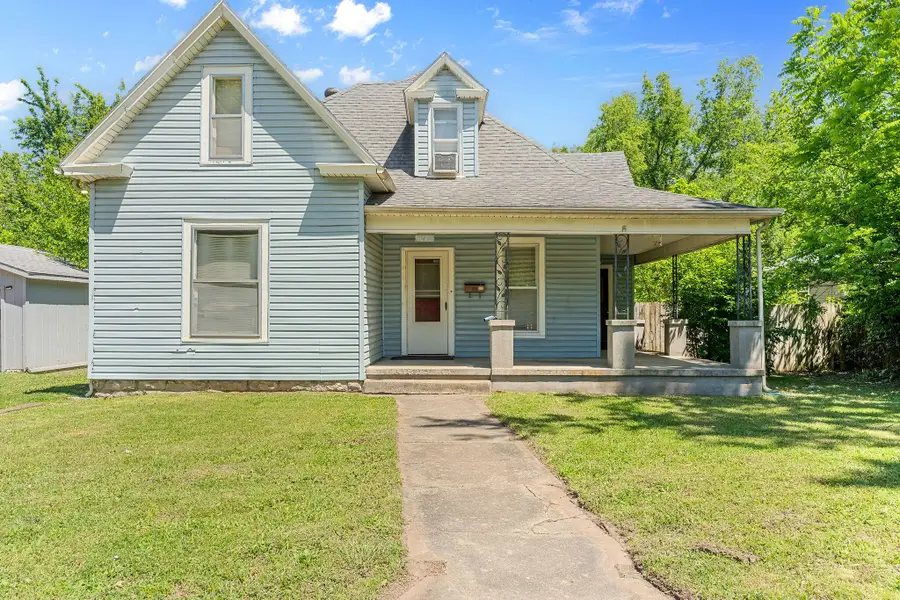 2042 N Boonville Avenue, Springfield, MO 65803 - #2