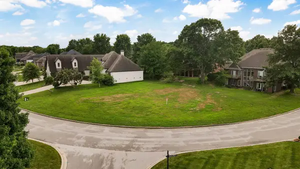 8302 Rolling Hills Drive, Nixa, MO 65714