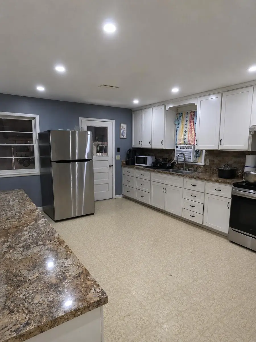 1408 N 4th Street, Monett, MO 65708 - #2