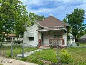623 W 14th Street, Joplin, MO 64804 - #2