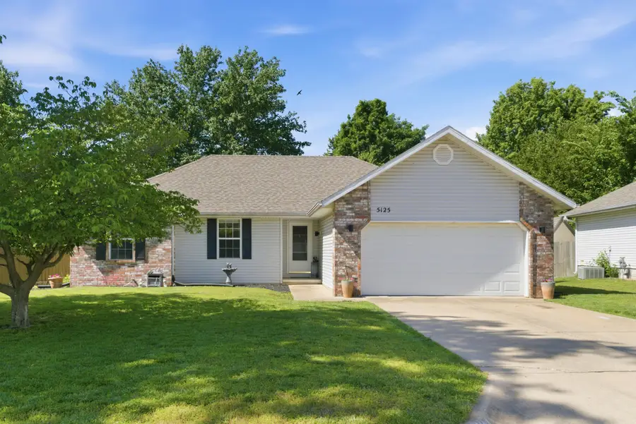5125 N 10th Street, Ozark, MO 65721 - #2