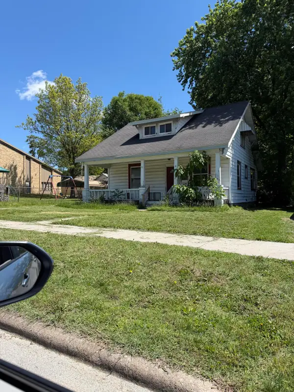 2020 N Ramsey Avenue, Springfield, MO 65803
