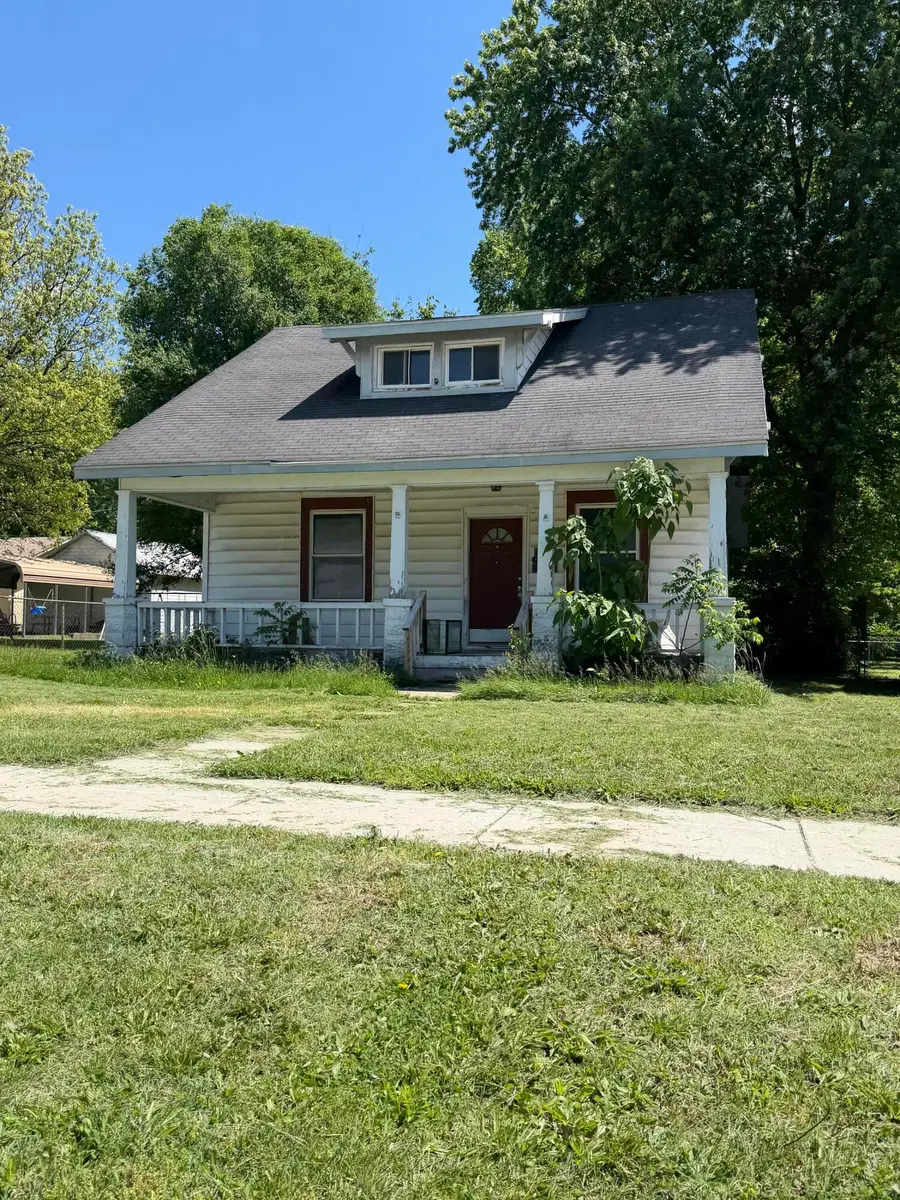 2020 N Ramsey Avenue, Springfield, MO 65803 - #2