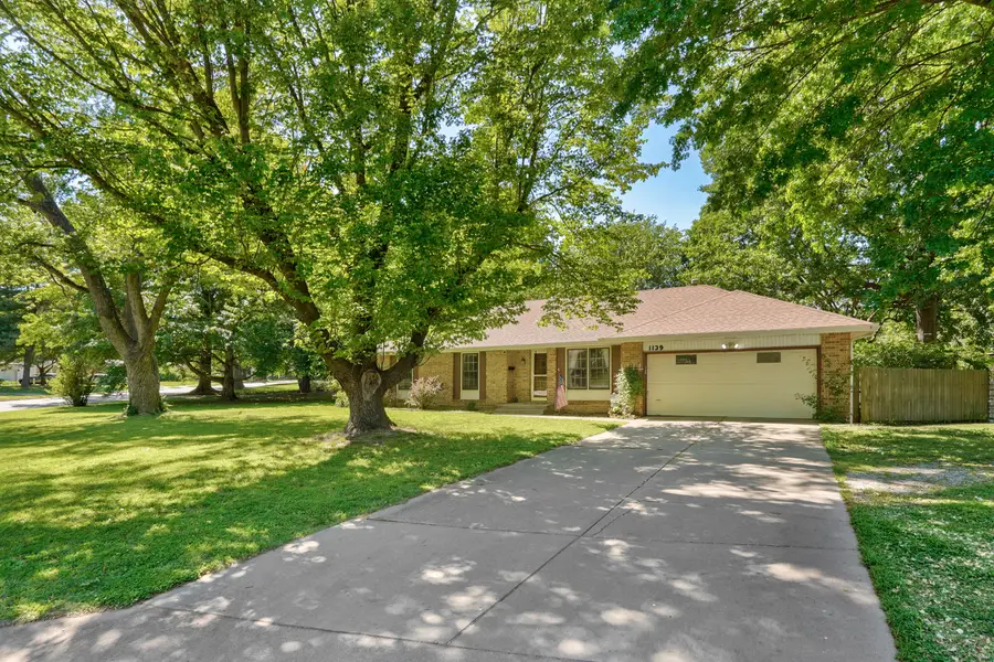 1139 E Morningside Street, Springfield, MO 65807 - #2