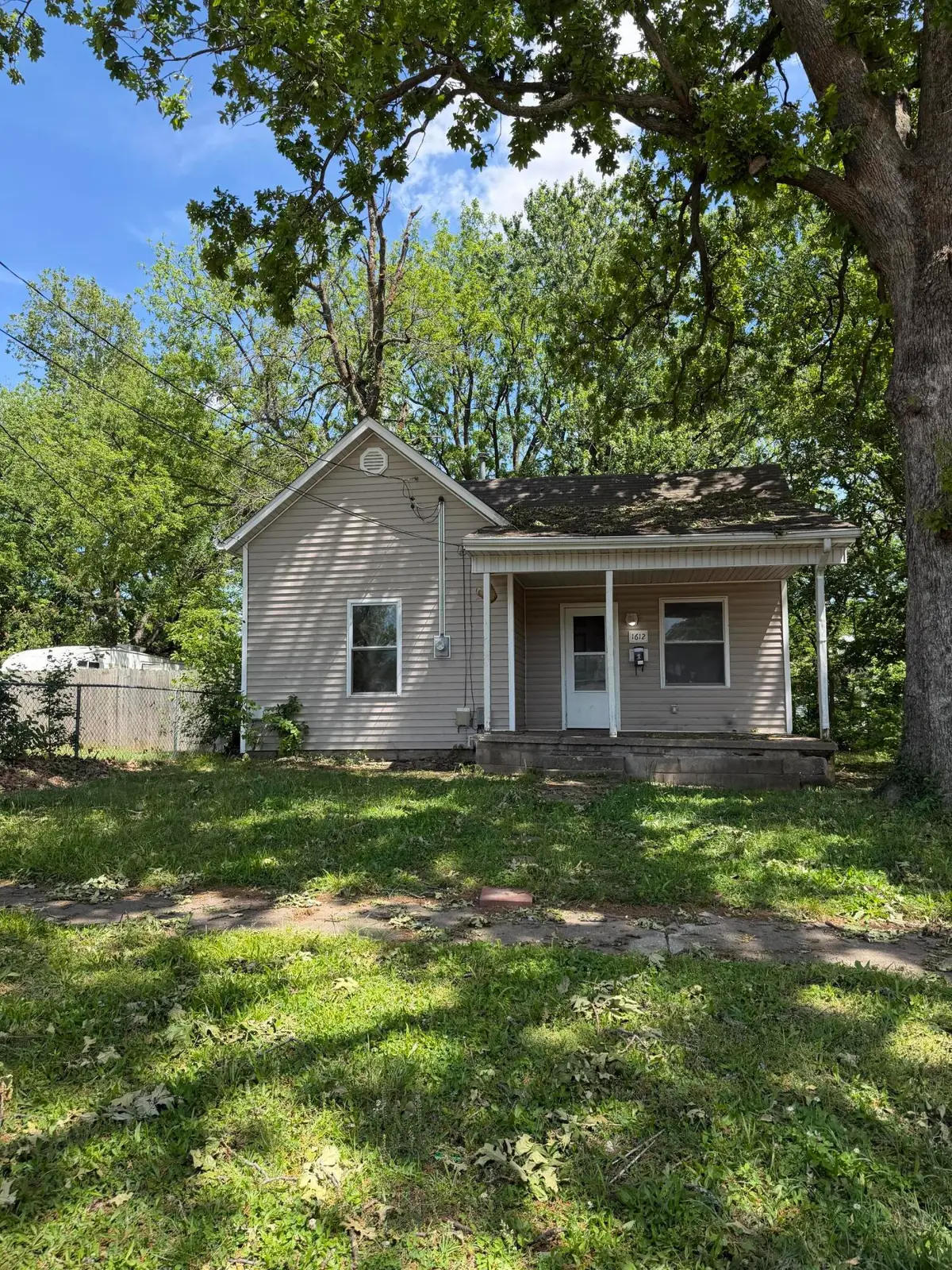 1612 N Irving Avenue, Springfield, MO 65803 - #1