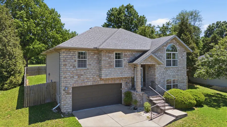 111 Miller Way, Monett, MO 65708 - #2