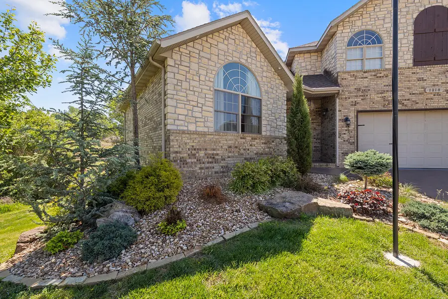 1218 W Holly Street, Ozark, MO 65721 - #3
