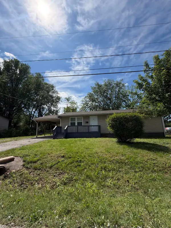 621 S Golden Avenue, Springfield, MO 65802