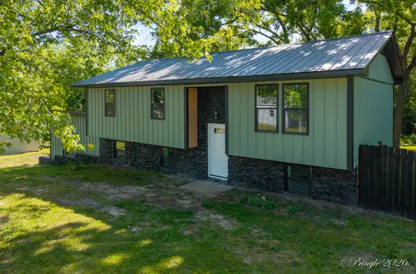 1237 Columbus Street, West Plains, MO 65775