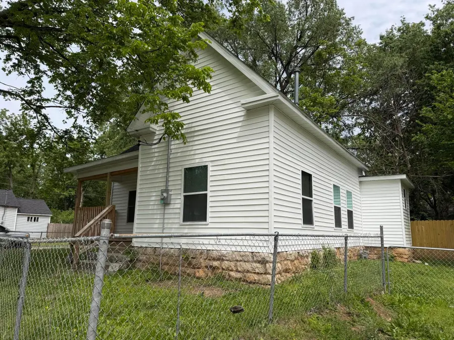 1636 N Sherman Avenue, Springfield, MO 65803 - #2