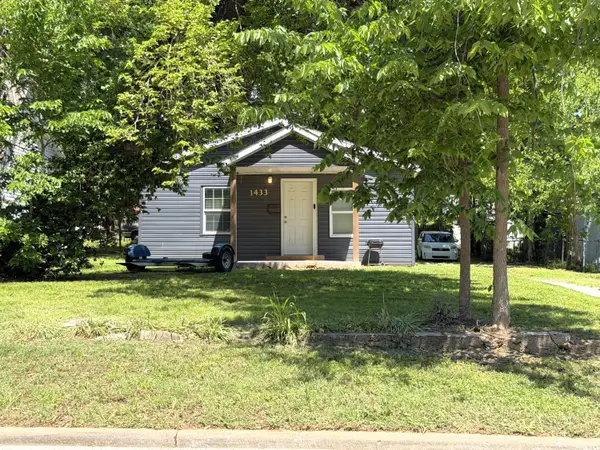 1433 E Blaine Street, Springfield, MO 65803