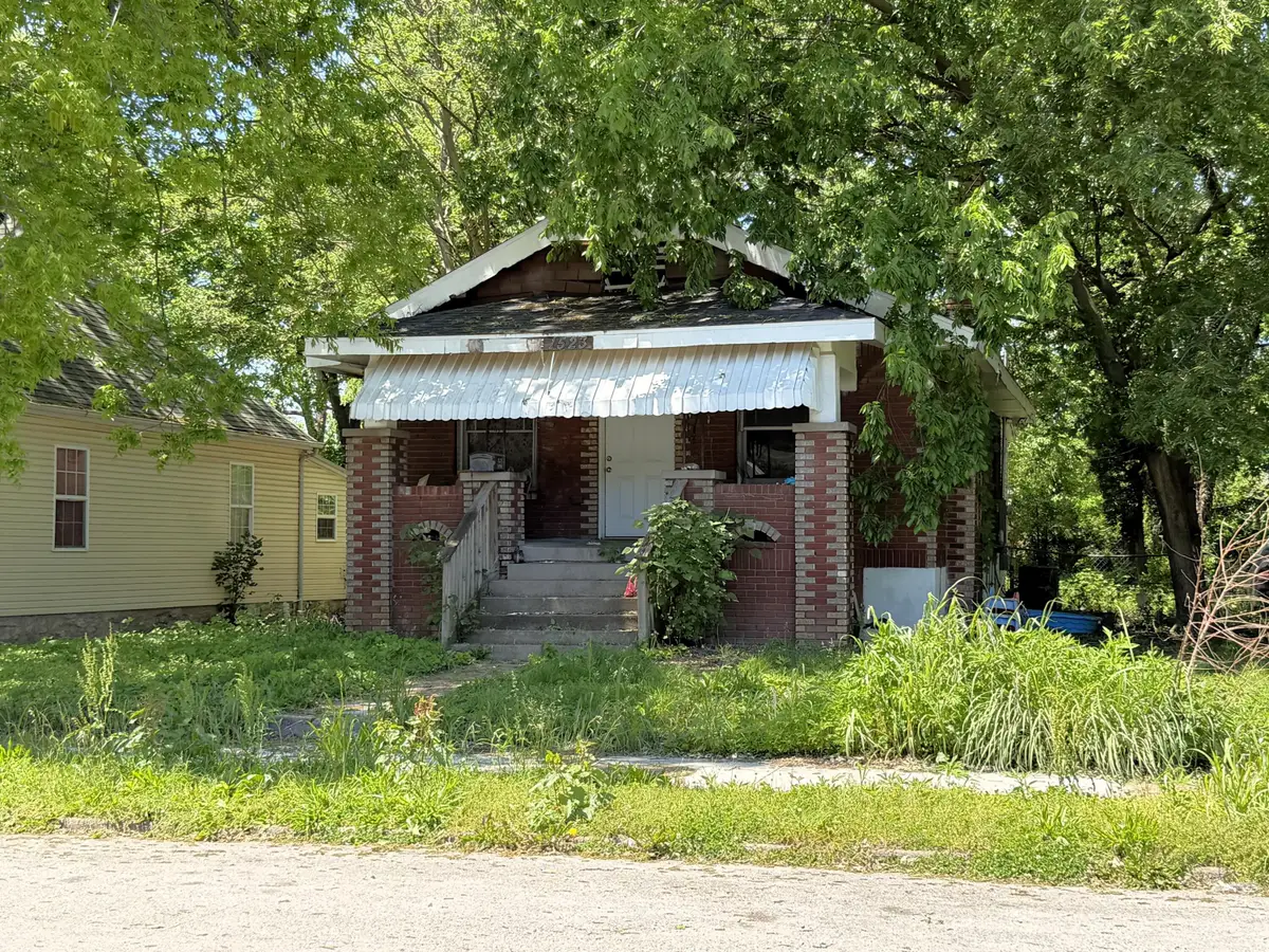 1523 N Main Avenue, Springfield, MO 65803 - #1