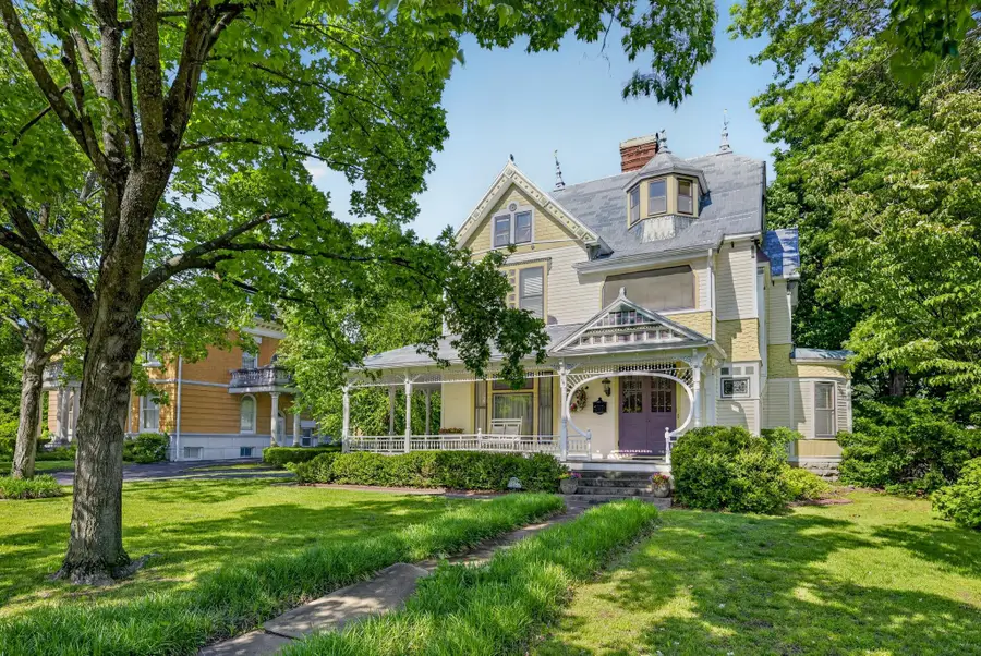 1327 S Main Street, Carthage, MO 64836 - #2