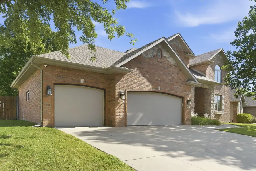 828 S Shuyler Lane, Republic, MO 65738 - #3