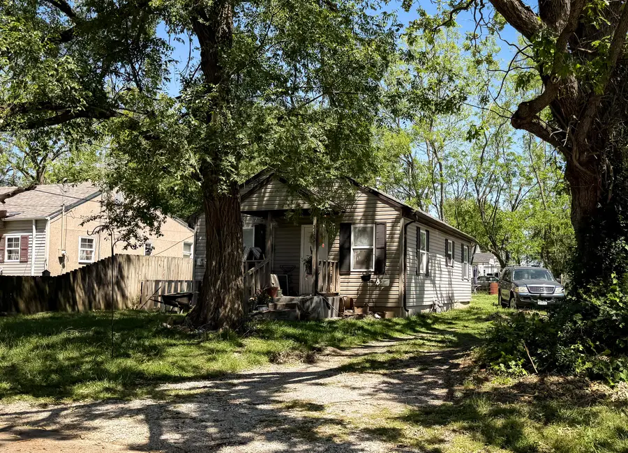 2403 W Lynn Street, Springfield, MO 65802 - #2