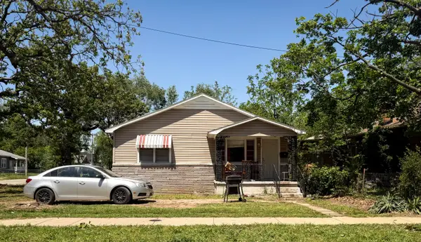 2133 W Calhoun Street, Springfield, MO 65802