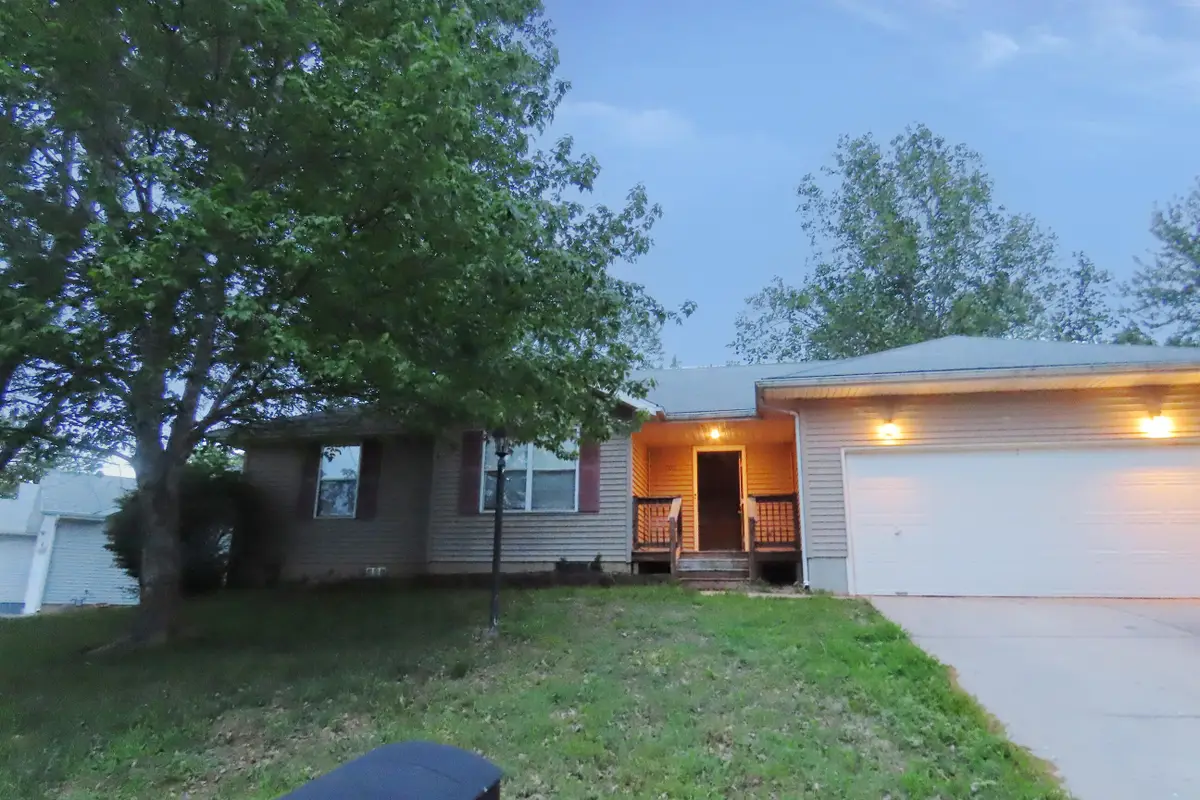 702 W Eagle Street, Nixa, MO 65714 - #1