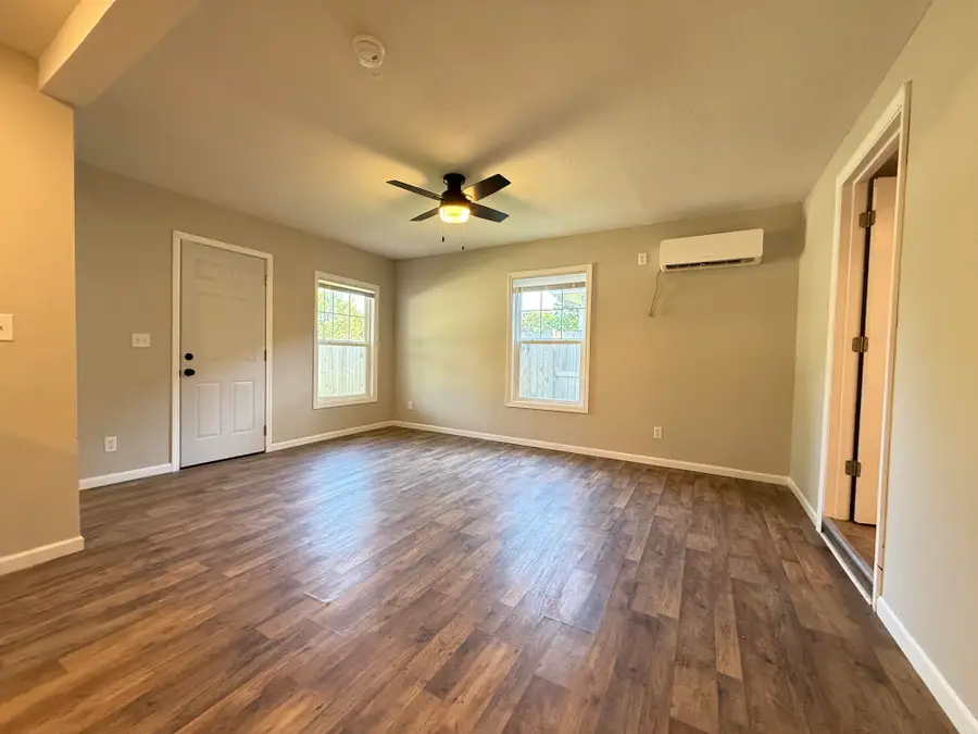 839 N Kansas Expressway, Springfield, MO 65802 - #3