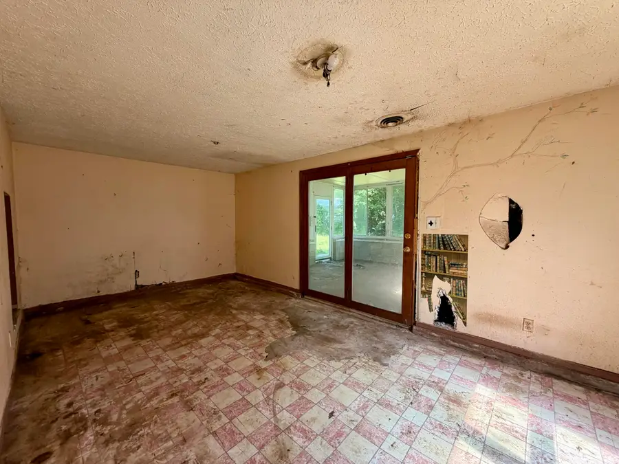1617 N Fremont Avenue, Springfield, MO 65803 - #3