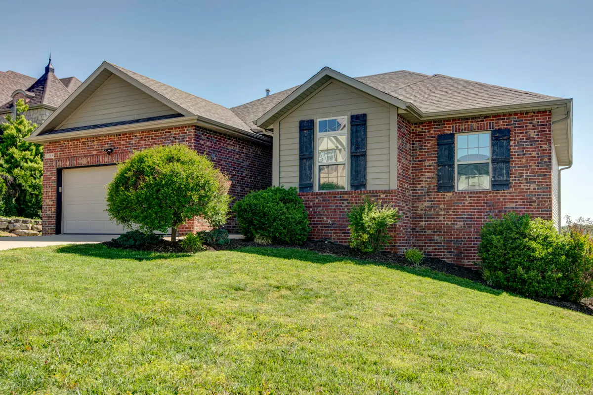 2100 N Williamsburg Lane, Ozark, MO 65721 - #1