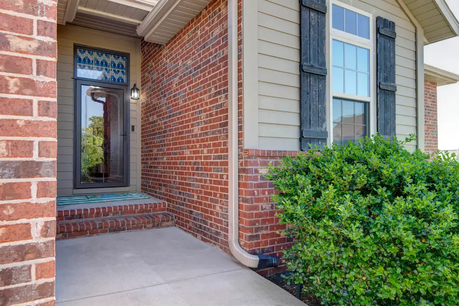 2100 N Williamsburg Lane, Ozark, MO 65721 - #3