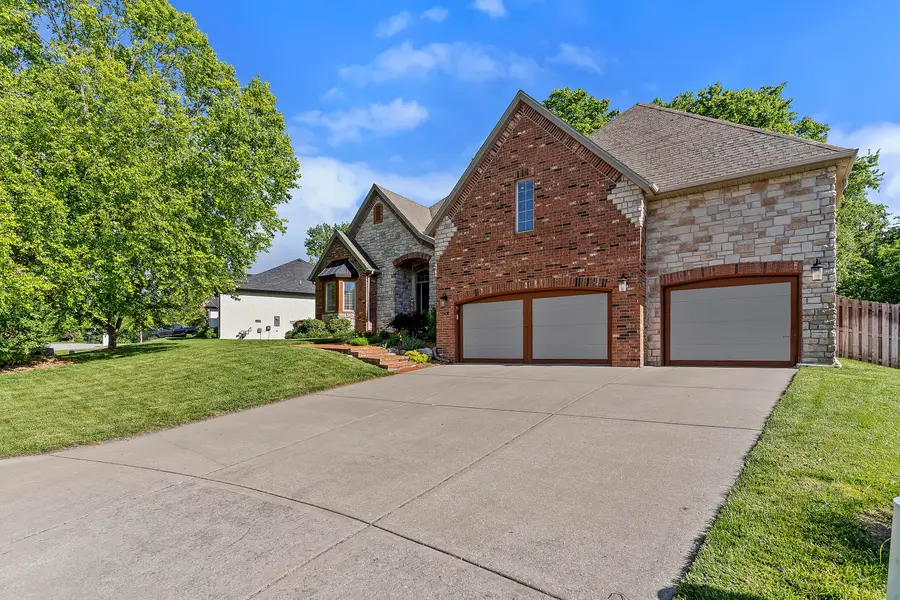 2431 E Southview Street, Ozark, MO 65721 - #3