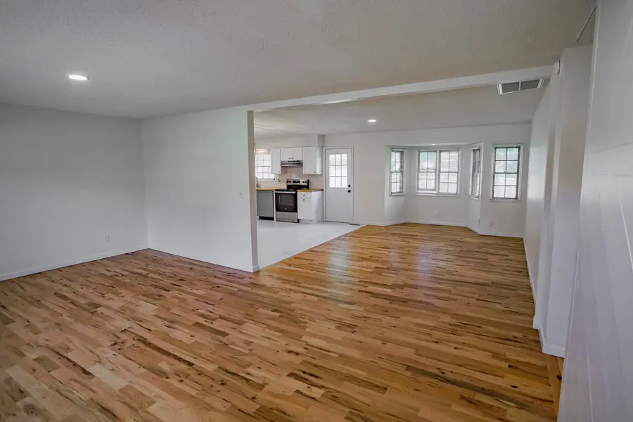 821 E Edgewood Street, Springfield, MO 65807 - #3