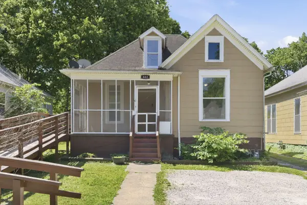 822 W Scott Street, Springfield, MO 65802