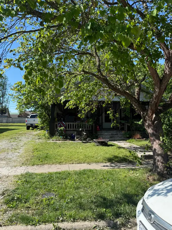 1532 W Thoman Street, Springfield, MO 65803