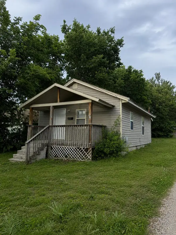 2314 N Missouri Avenue, Springfield, MO 65803