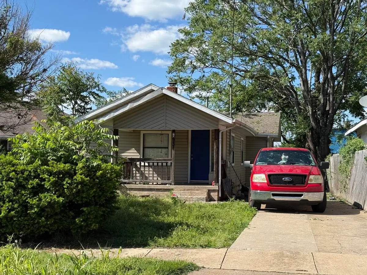 931 W Chicago Street, Springfield, MO 65803 - #1