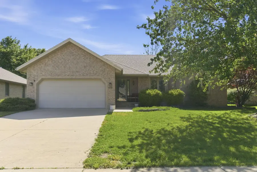3664 S Swan Avenue, Springfield, MO 65807 - #2