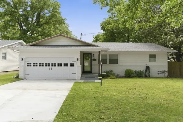 964 S Oak Grove Avenue, Springfield, MO 65802