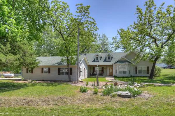 6851 Dutch Elm Drive, Joplin, MO 64804