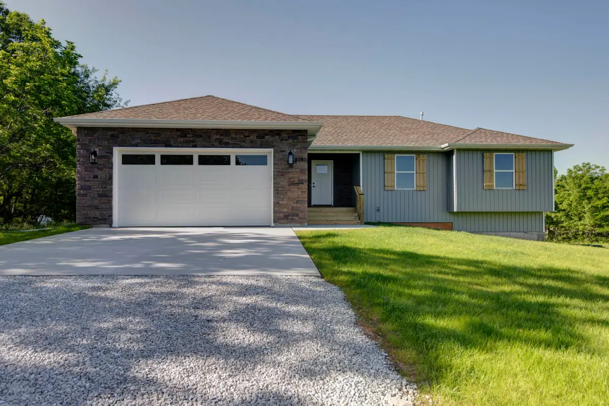 8282 Eaglecrest Lane, Springfield, MO 65802 - #1