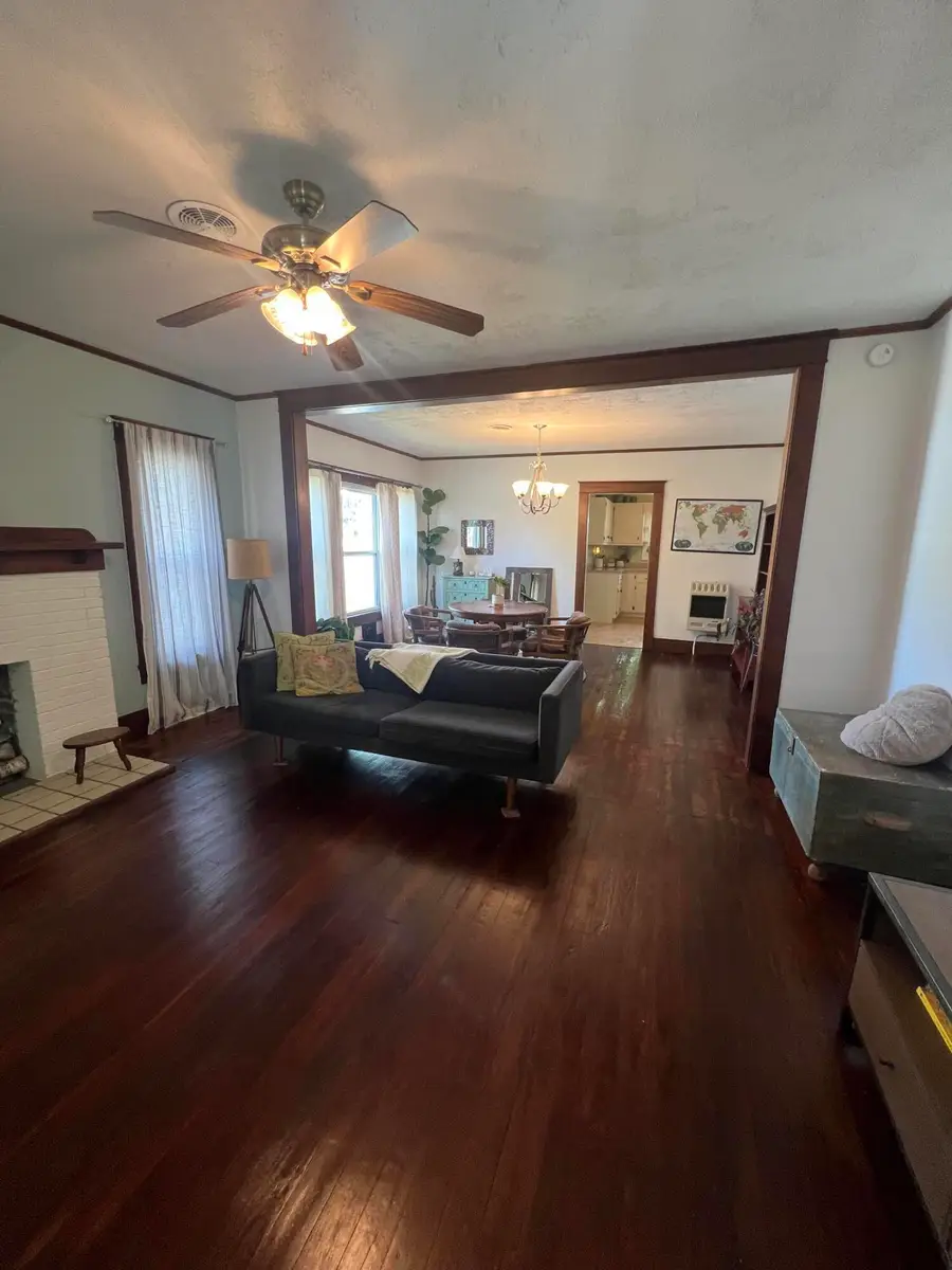 501 N Harris Street, Willow Springs, MO 65793 - #3