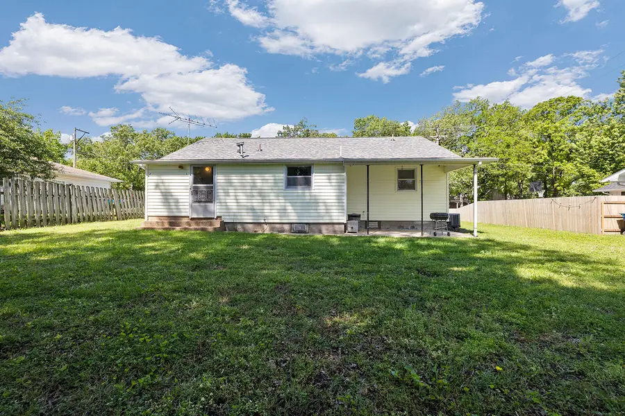 904 N Claud Avenue, Bolivar, MO 65613 - #2