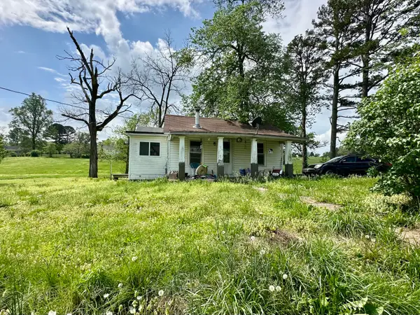 308 Pine Grove Road, Willow Springs, MO 65793