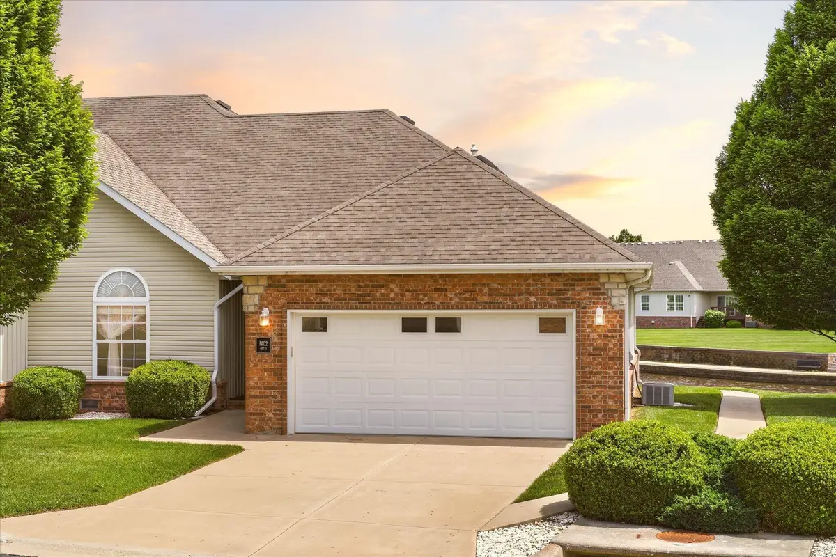 1402 N Sandy Creek Circle #Unit 3, Nixa, MO 65714 - #1