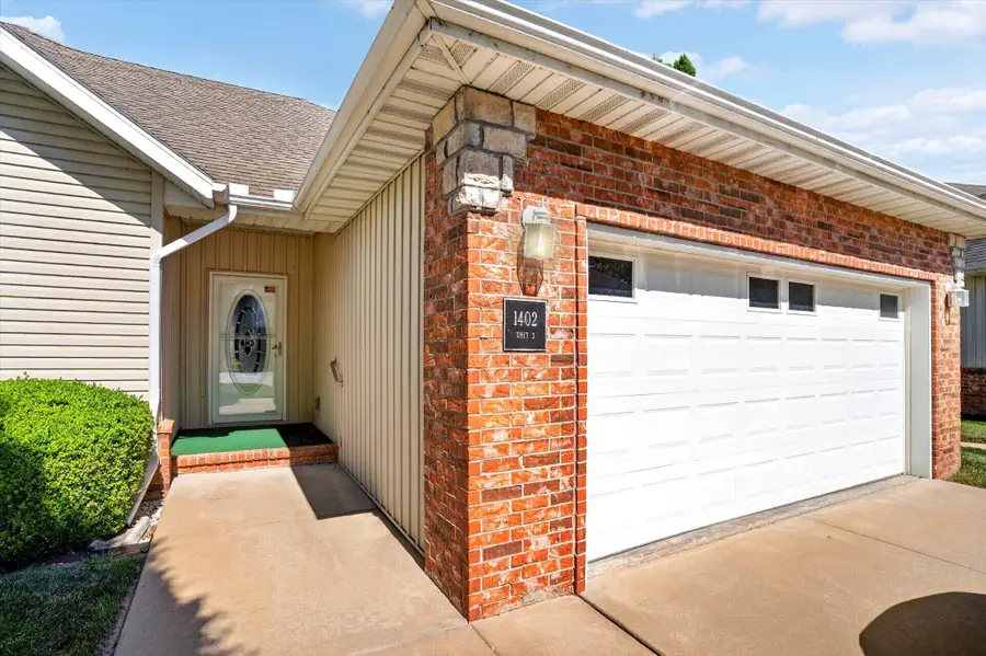 1402 N Sandy Creek Circle #Unit 3, Nixa, MO 65714 - #3