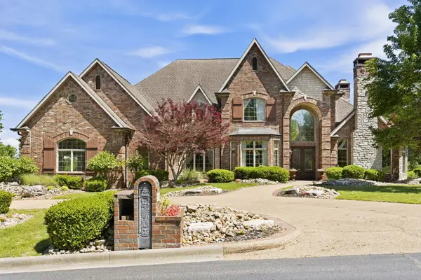 231 Grand Summit Pt, Branson, MO 65616