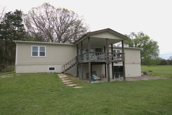 25255 County Road 213, Flemington, MO 65650