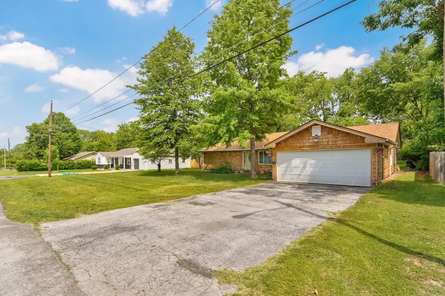731 W Whiteside Street, Springfield, MO 65807 - #2
